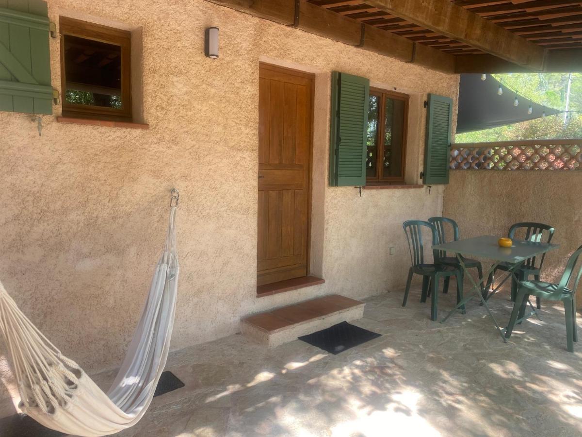 Apartamento Les Mazets De La Cascade Salernes Exterior foto