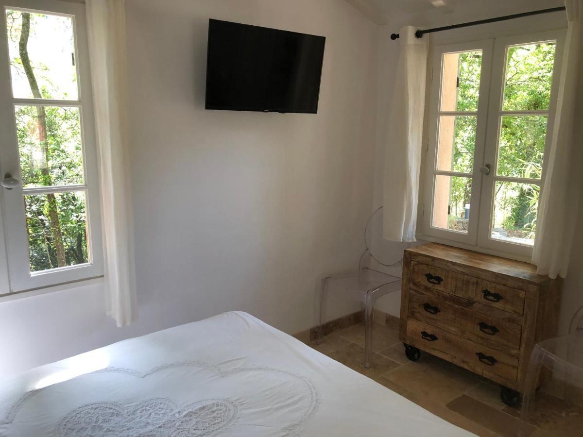 Apartamento Les Mazets De La Cascade Salernes Exterior foto
